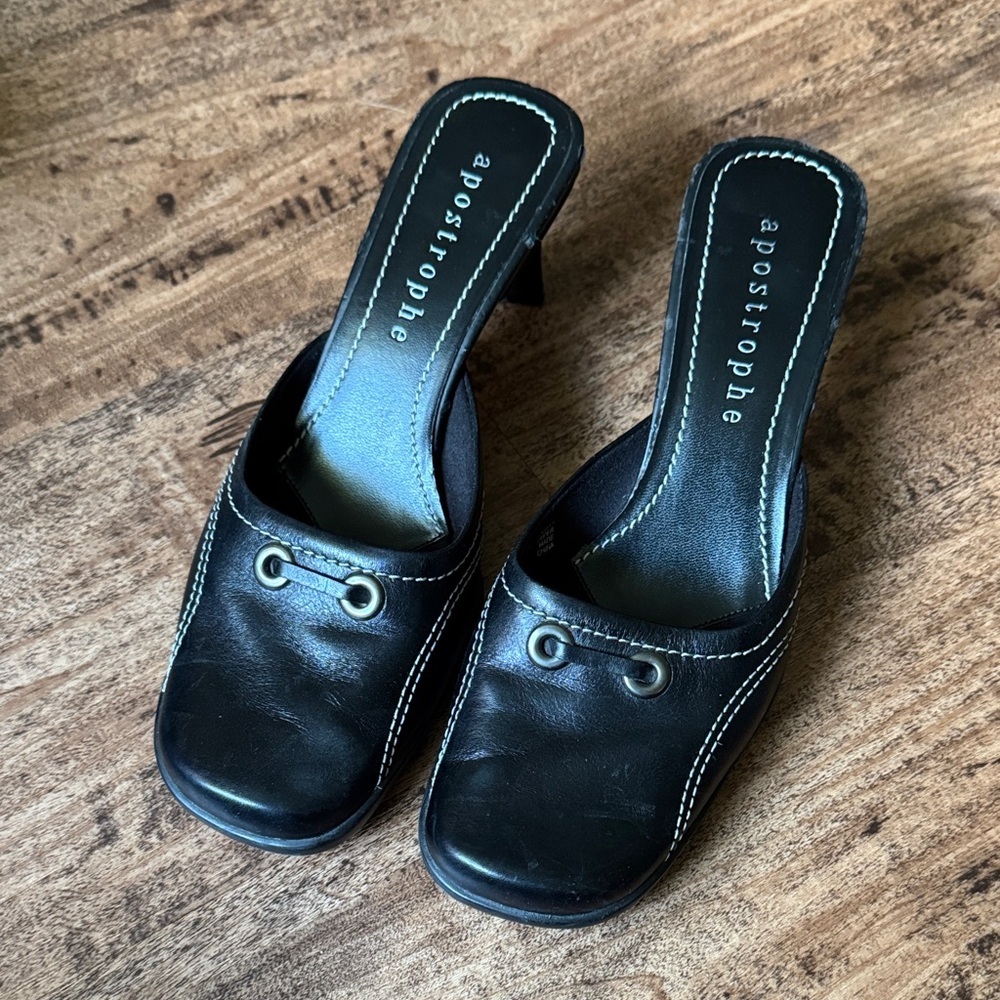 Apostrophe Black Leather Mules Womens